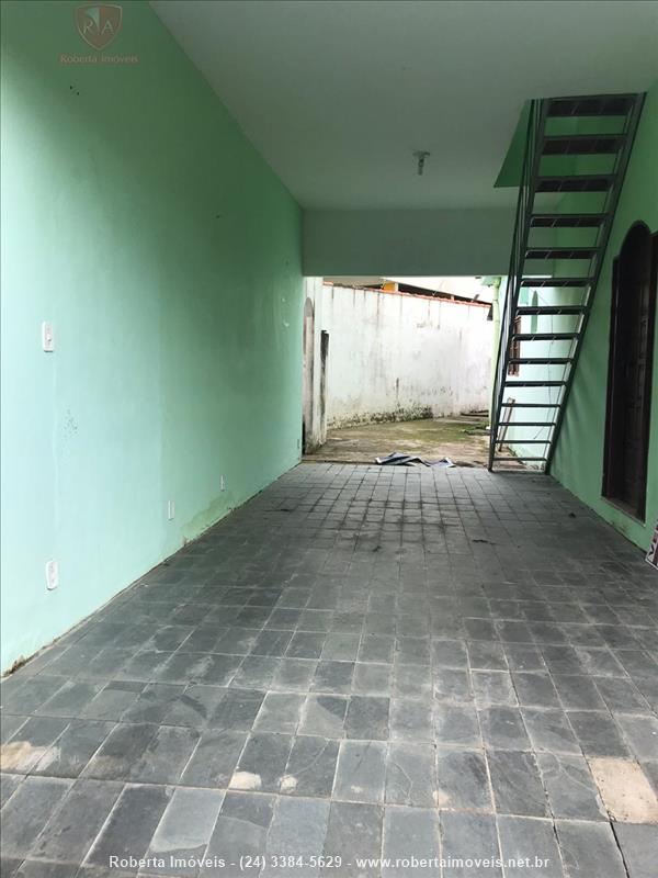 Casa para Venda ou Alugar no Paraíso em Resende