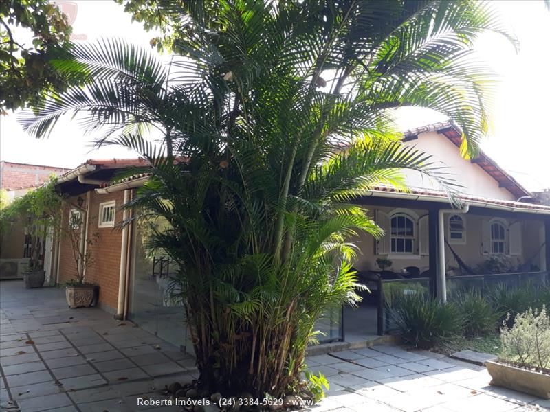 Casa a Venda no Morada da Colina I em Resende