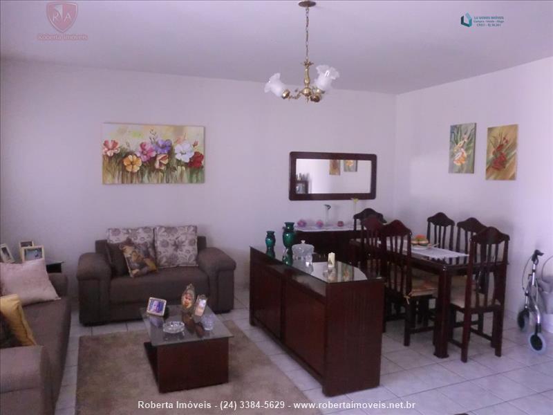 Casa a Venda no Morada da Colina II em Resende