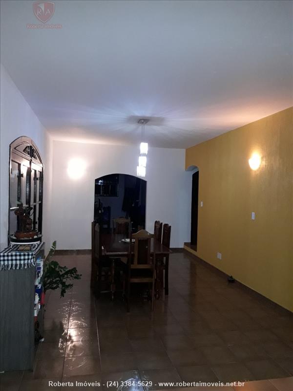 Casa a Venda no Vila Hulda Rocha em Resende