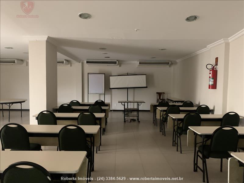 Espaço Comercial para Alugar no Montese em Resende