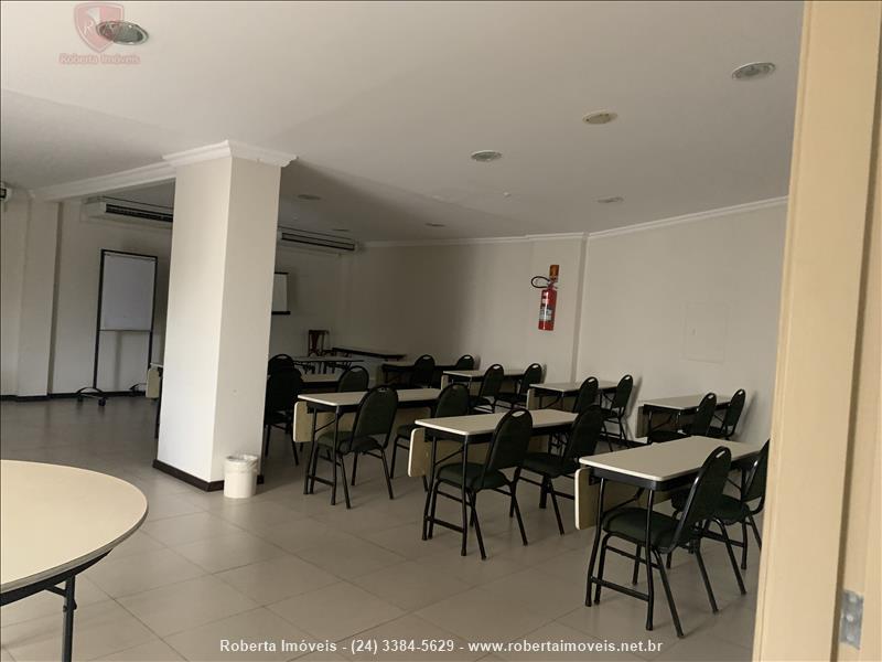 Espaço Comercial para Alugar no Montese em Resende