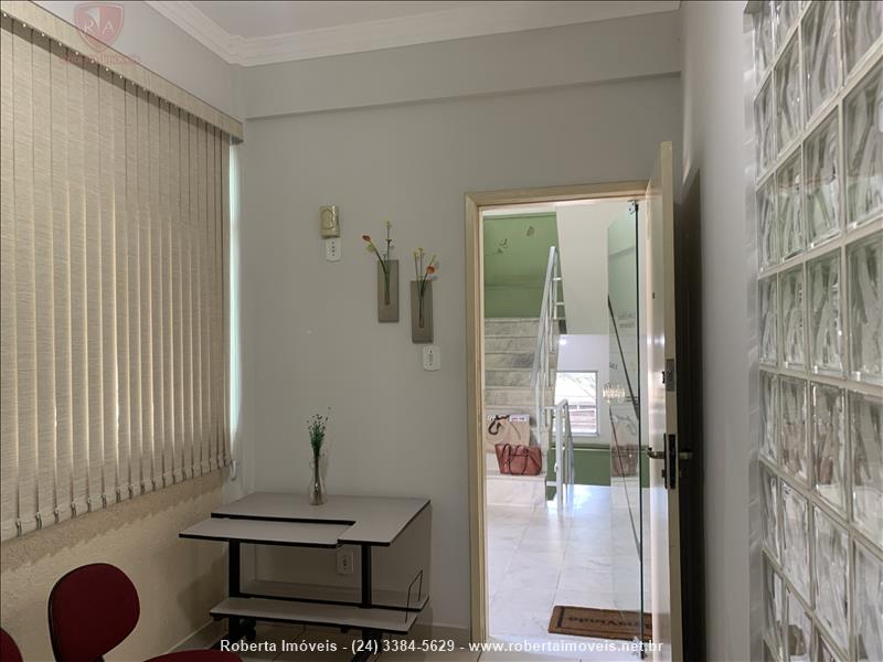 Sala Comercial a Venda no Centro em Resende