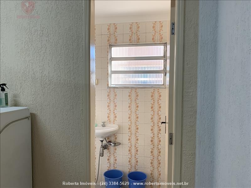Sala Comercial a Venda no Centro em Resende