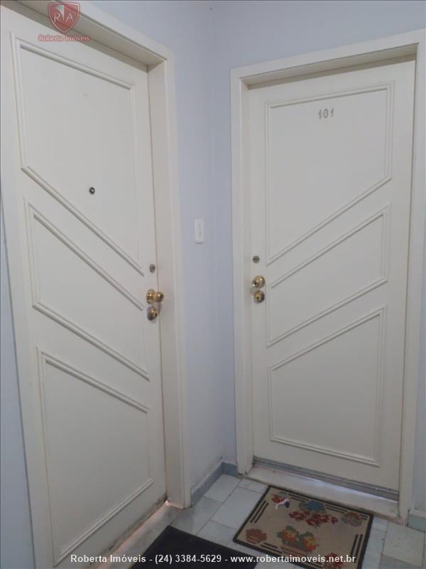 Apartamento a Venda no Comercial em Resende