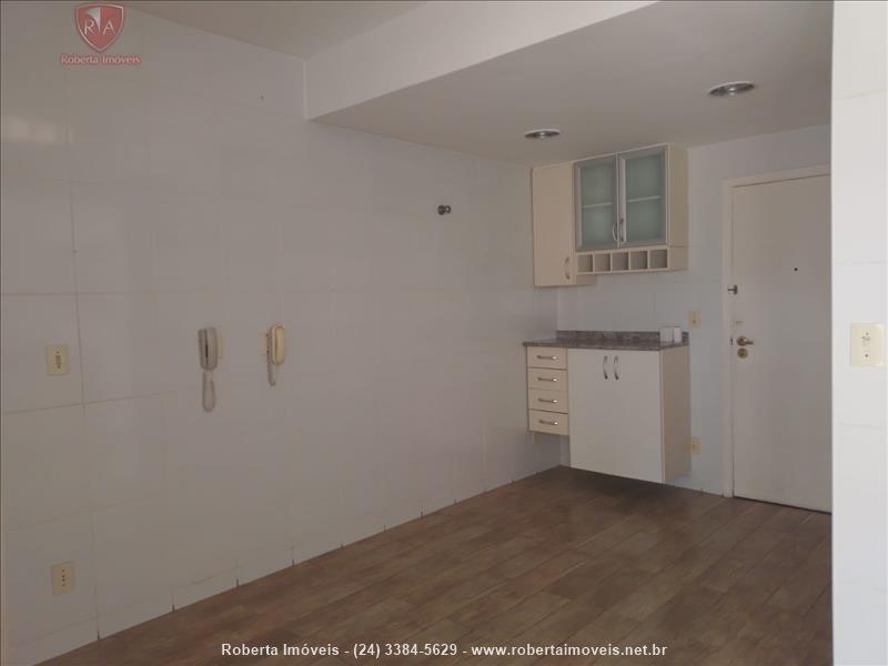 Apartamento a Venda no Comercial em Resende