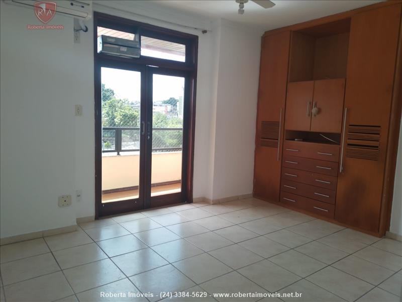 Apartamento a Venda no Comercial em Resende