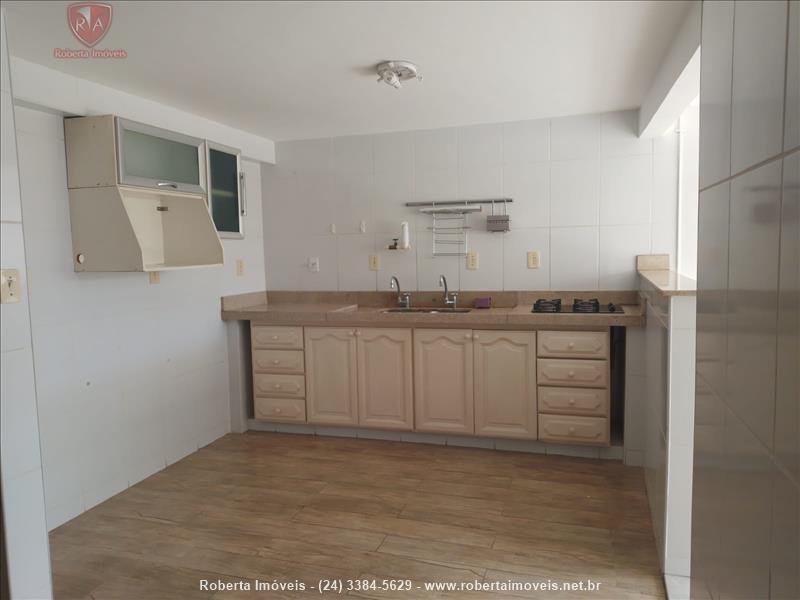Apartamento a Venda no Comercial em Resende