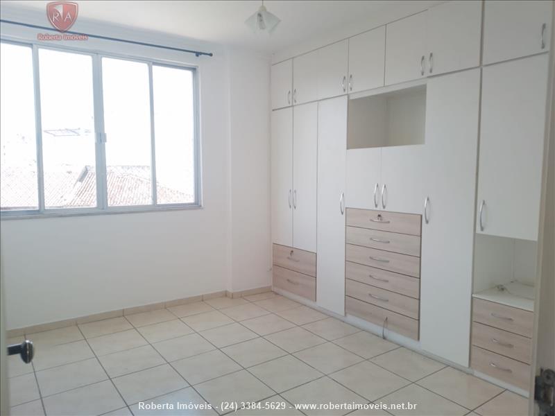 Apartamento a Venda no Comercial em Resende