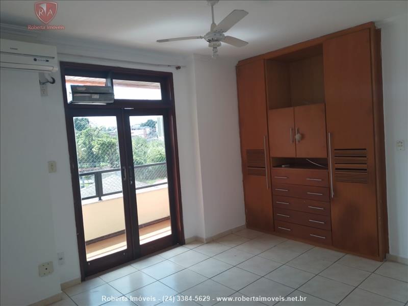 Apartamento a Venda no Comercial em Resende