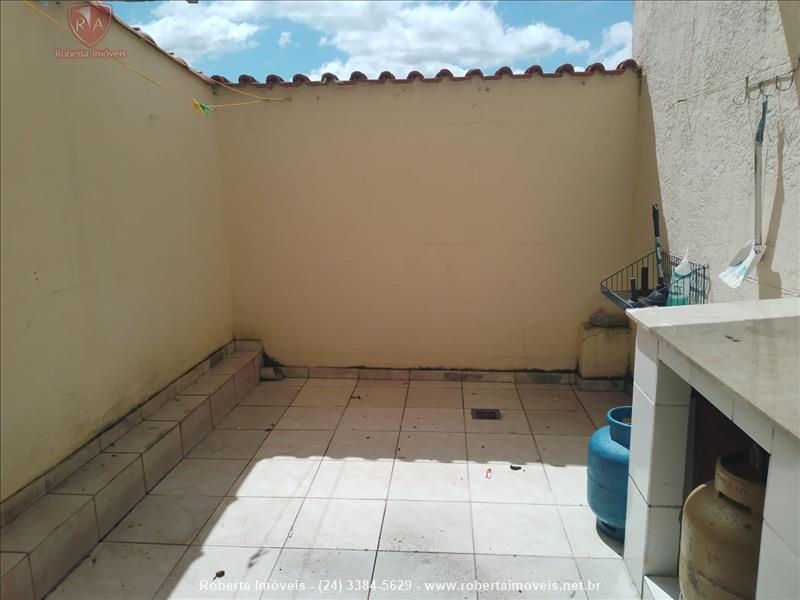 Apartamento a Venda no Comercial em Resende