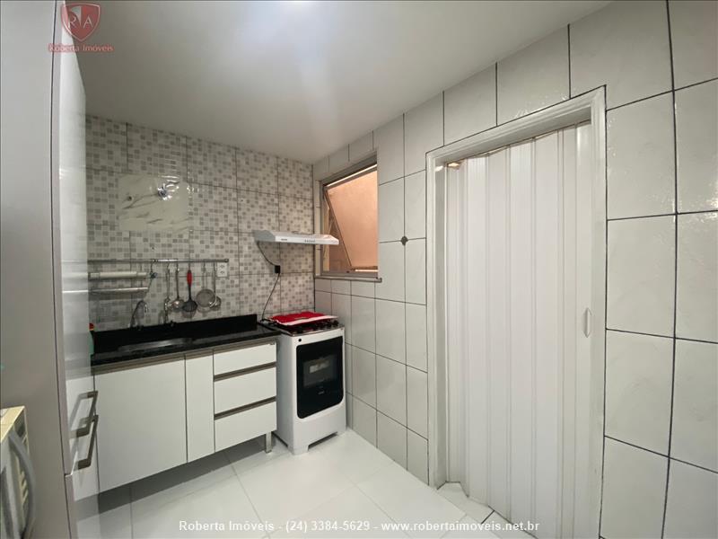 Apartamento a Venda no Comercial em Resende