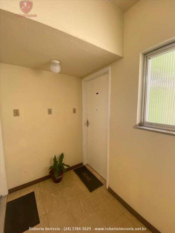 Apartamento a Venda no Comercial em Resende