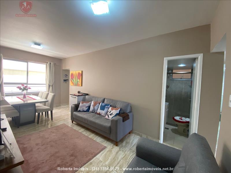Apartamento a Venda no Comercial em Resende