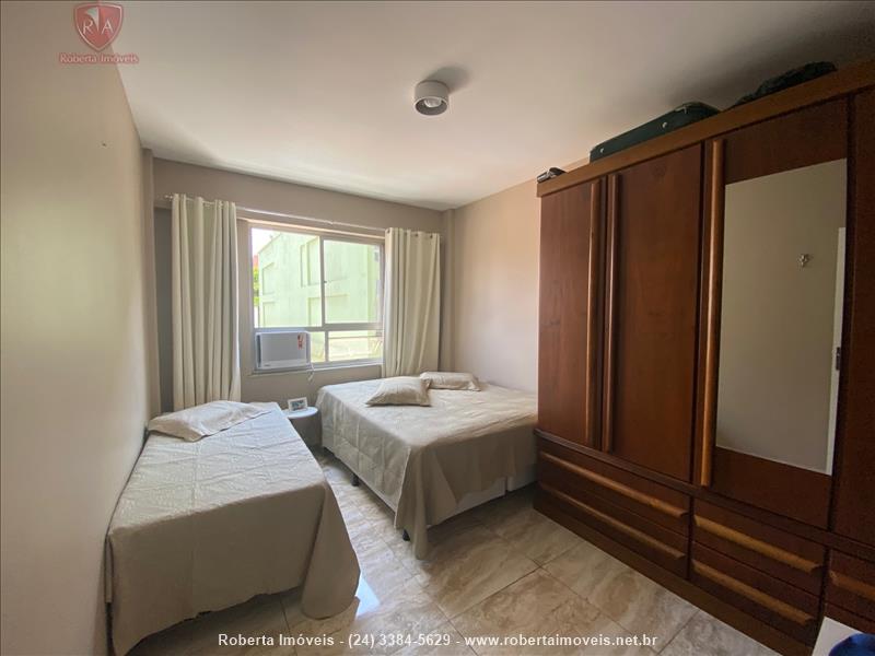 Apartamento a Venda no Comercial em Resende