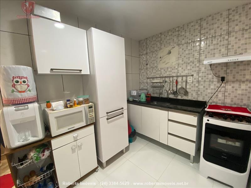 Apartamento a Venda no Comercial em Resende