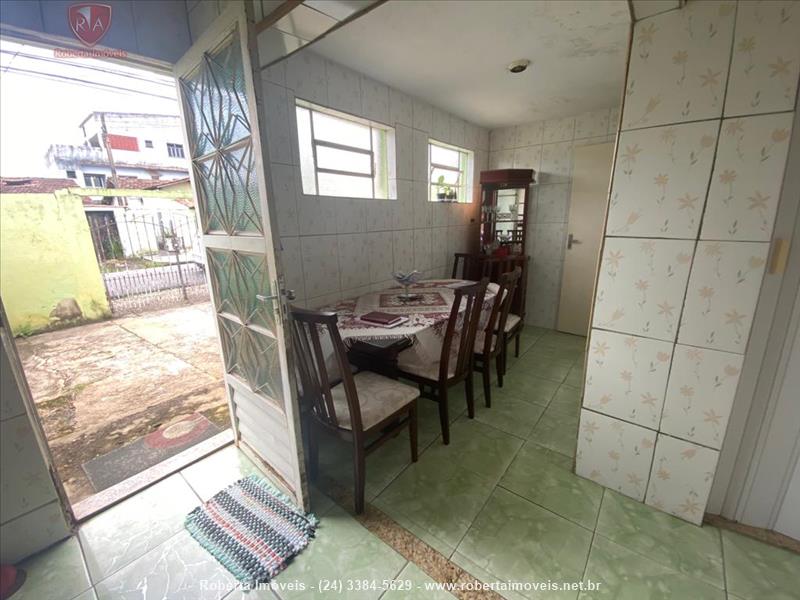Casa a Venda no Cidade Alegria em Resende