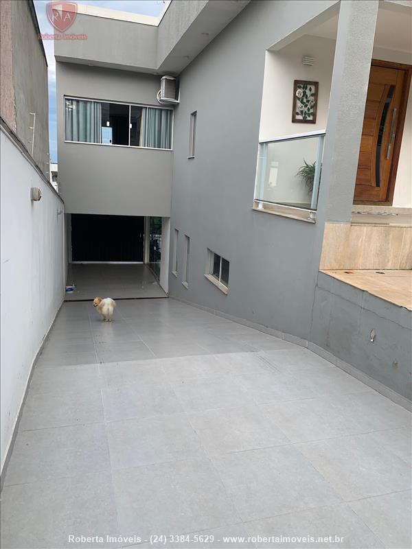 Casa a Venda no Morada da Colina I II III em Resende