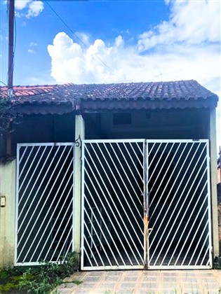 Casa à Venda