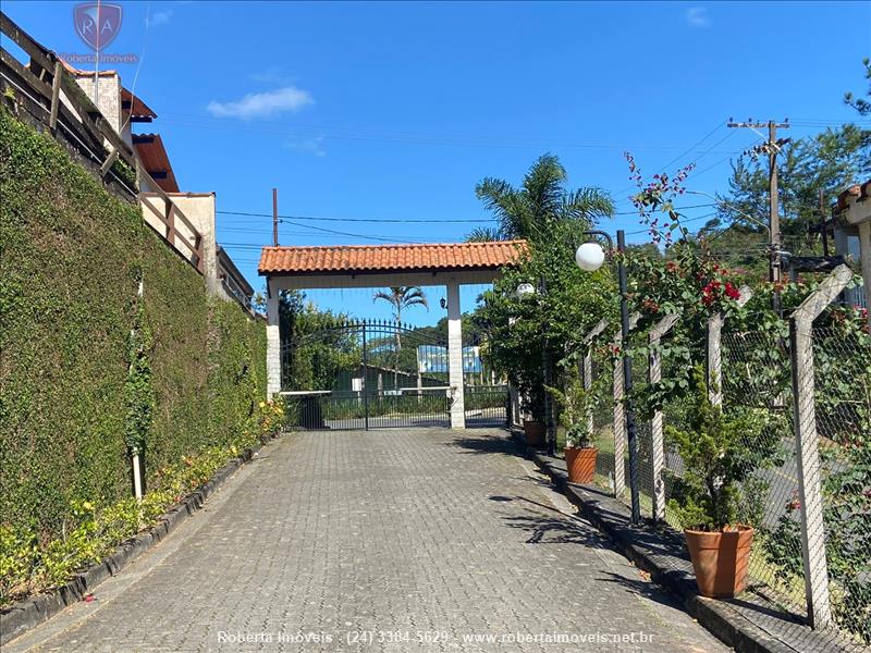 Flat a Venda no Fazenda Penedo em Penedo (Itatiaia)