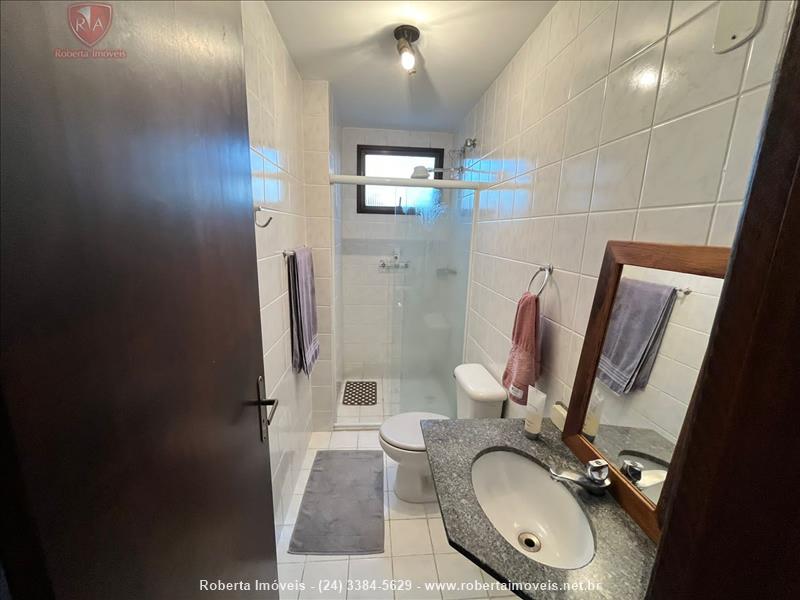 Apartamento a Venda no Comercial em Resende