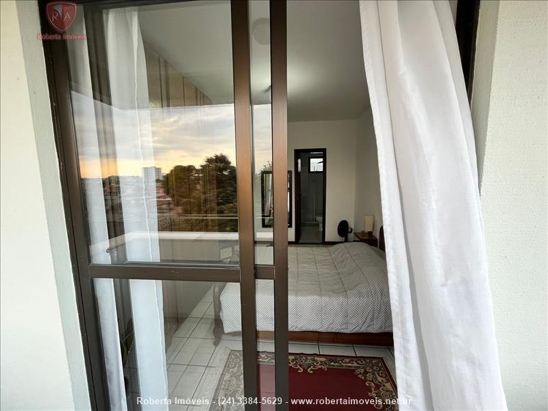Apartamento a Venda no Comercial em Resende