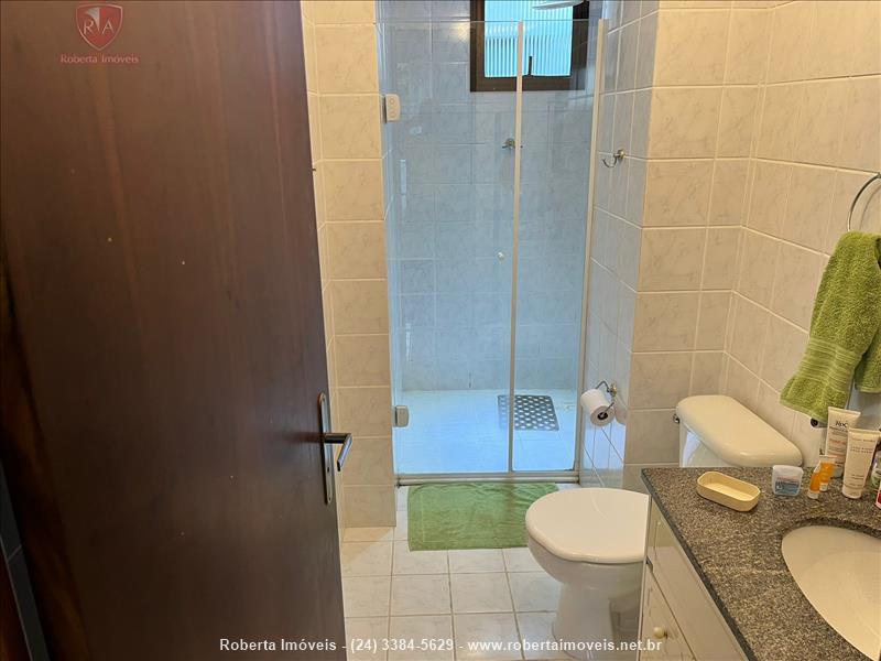 Apartamento a Venda no Comercial em Resende