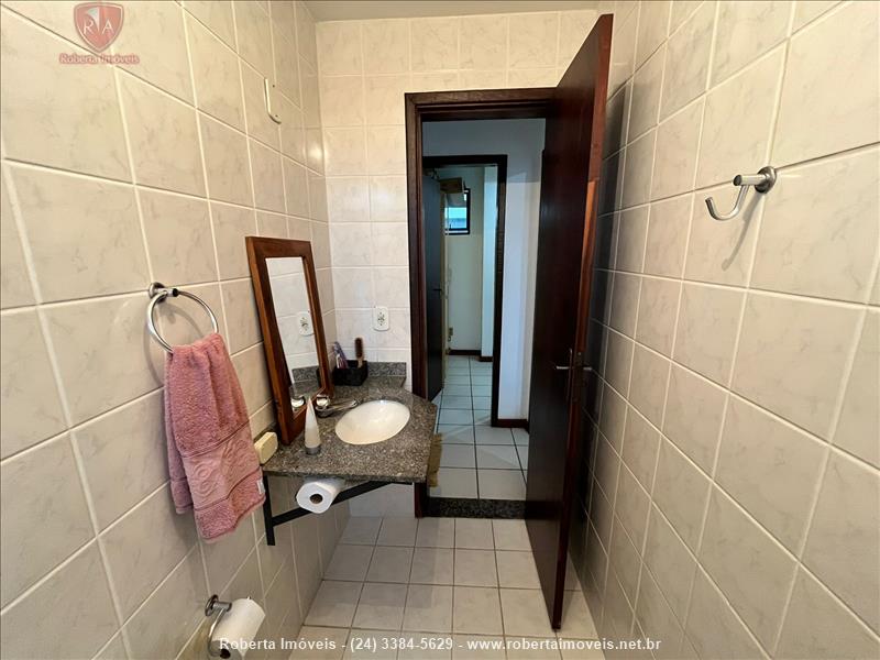 Apartamento a Venda no Comercial em Resende