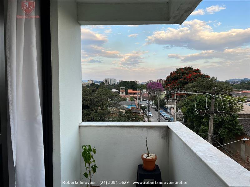 Apartamento a Venda no Comercial em Resende