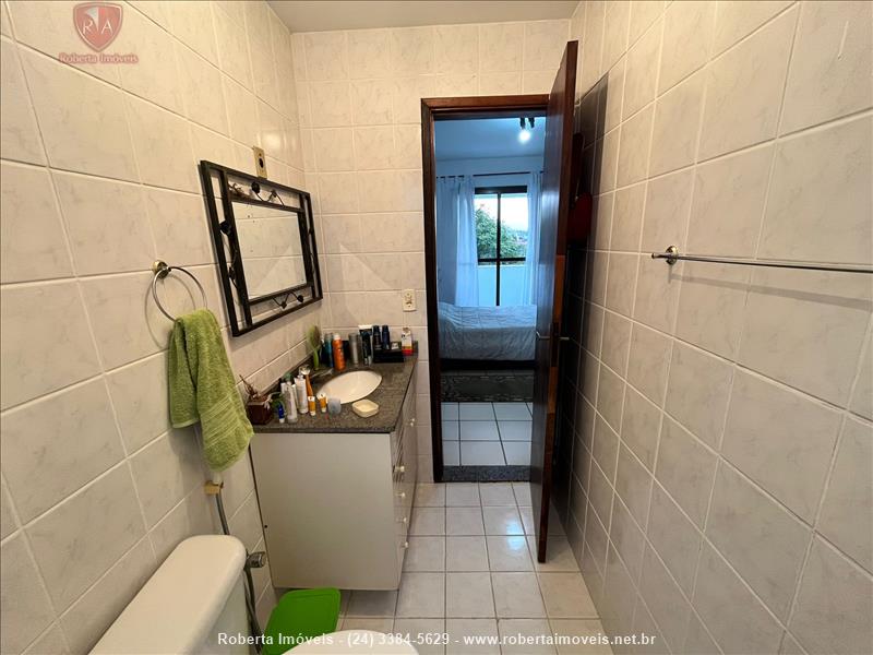Apartamento a Venda no Comercial em Resende