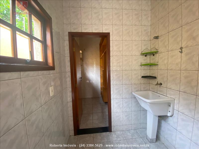 Casa para Venda ou Alugar no Ipiranga I ( Parque Ipiranga I ) em Resende