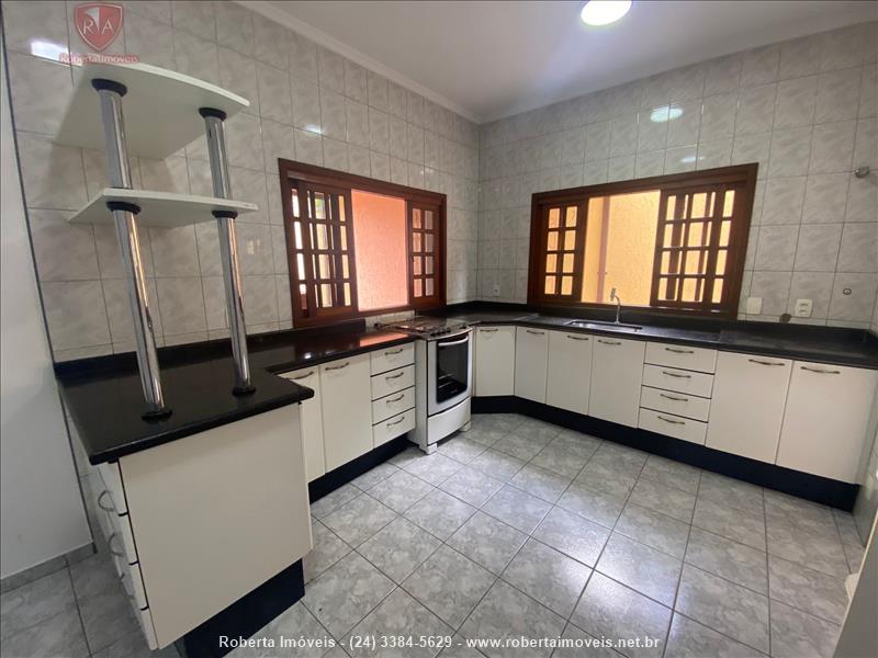 Casa para Venda ou Alugar no Ipiranga I ( Parque Ipiranga I ) em Resende