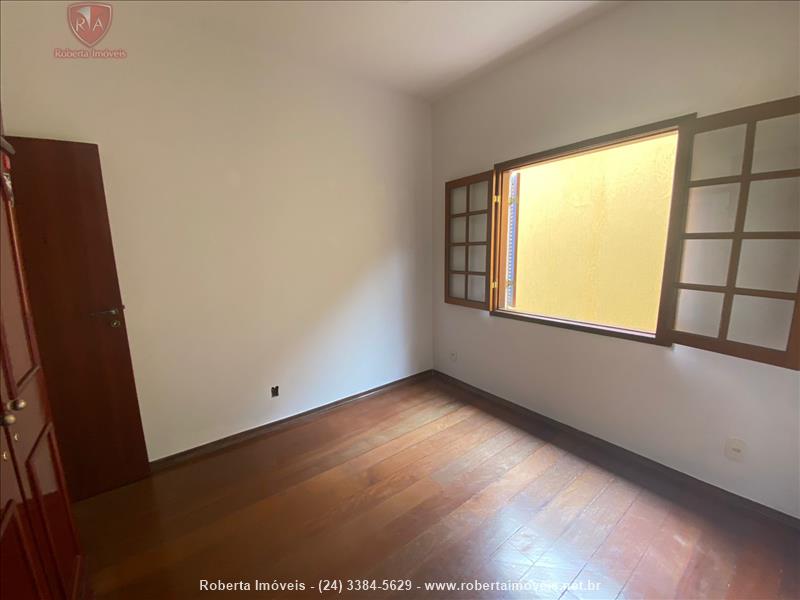 Casa para Venda ou Alugar no Ipiranga I ( Parque Ipiranga I ) em Resende