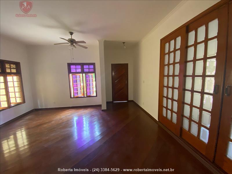 Casa para Venda ou Alugar no Ipiranga I ( Parque Ipiranga I ) em Resende