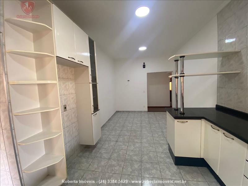 Casa para Venda ou Alugar no Ipiranga I ( Parque Ipiranga I ) em Resende