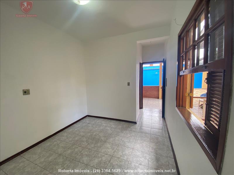 Casa para Venda ou Alugar no Ipiranga I ( Parque Ipiranga I ) em Resende