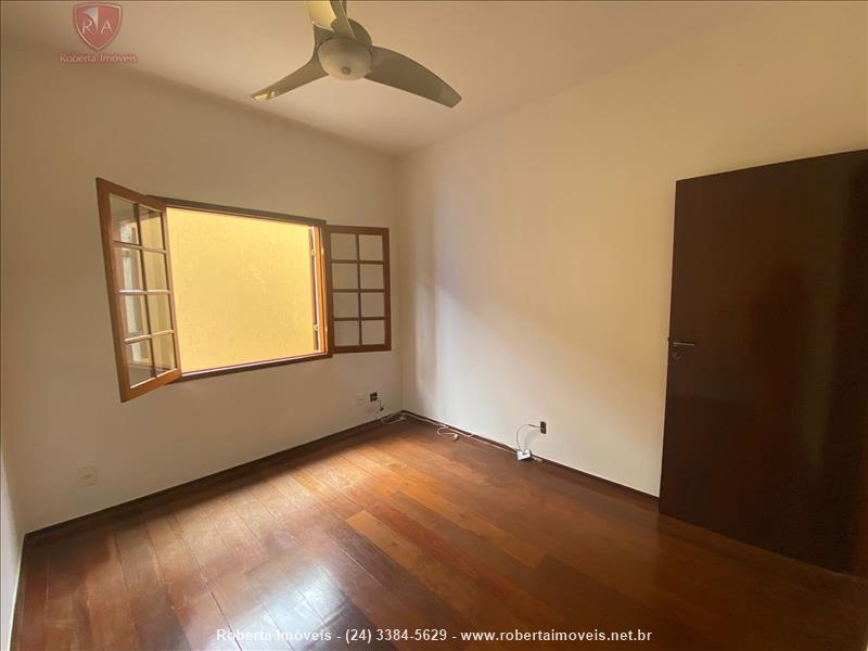 Casa para Venda ou Alugar no Ipiranga I ( Parque Ipiranga I ) em Resende