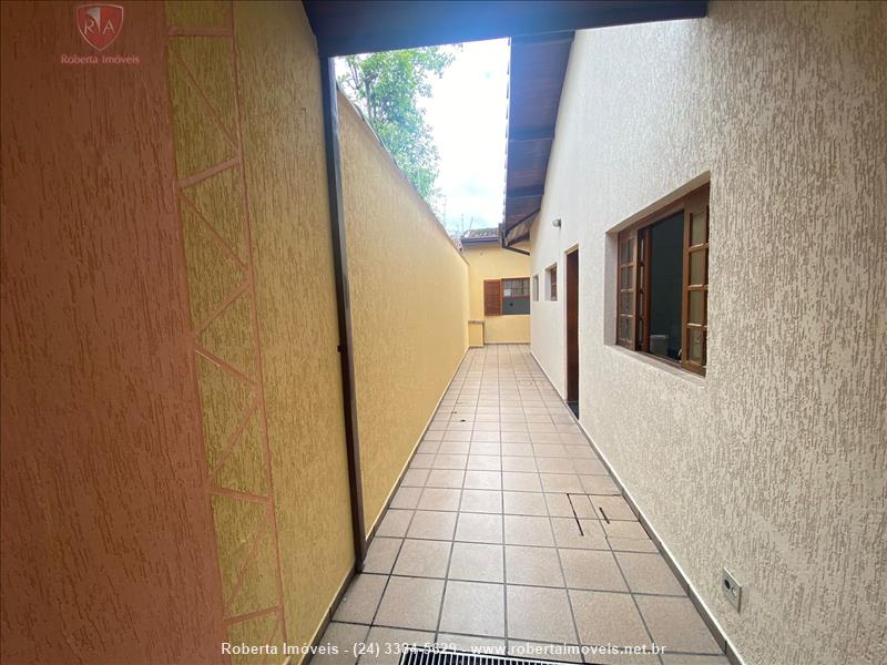 Casa para Venda ou Alugar no Ipiranga I ( Parque Ipiranga I ) em Resende