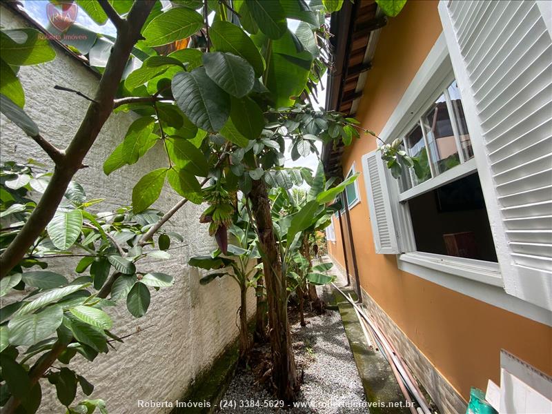 Casa a Venda no Jardim das Rosas em Penedo (Itatiaia)