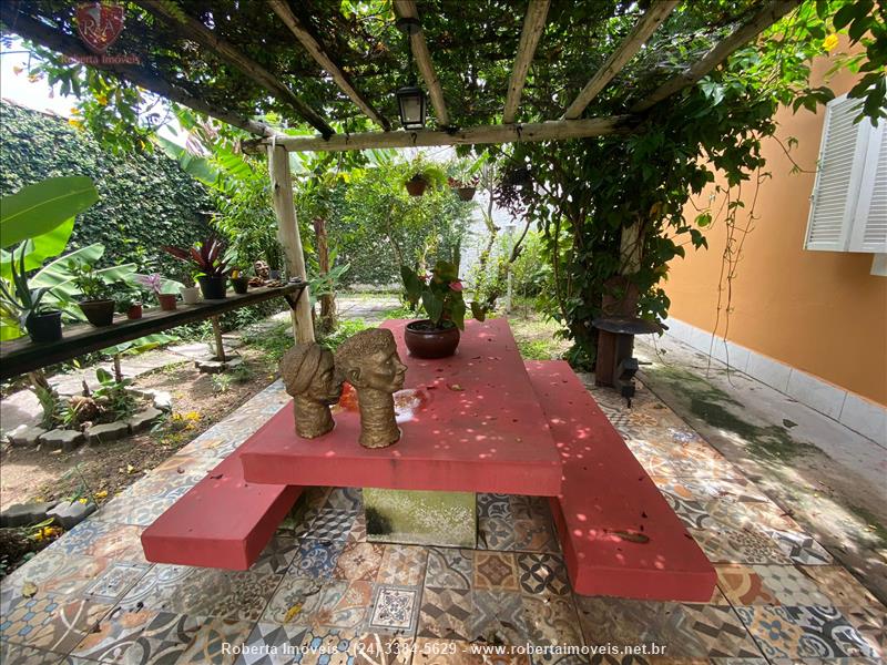 Casa a Venda no Jardim das Rosas em Penedo (Itatiaia)