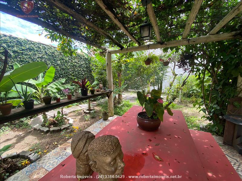 Casa a Venda no Jardim das Rosas em Penedo (Itatiaia)