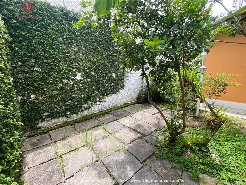 Casa a Venda no Jardim das Rosas em Penedo (Itatiaia)