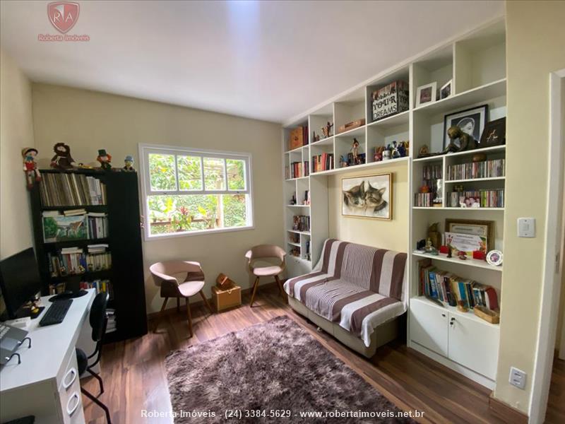 Casa a Venda no Jardim das Rosas em Penedo (Itatiaia)
