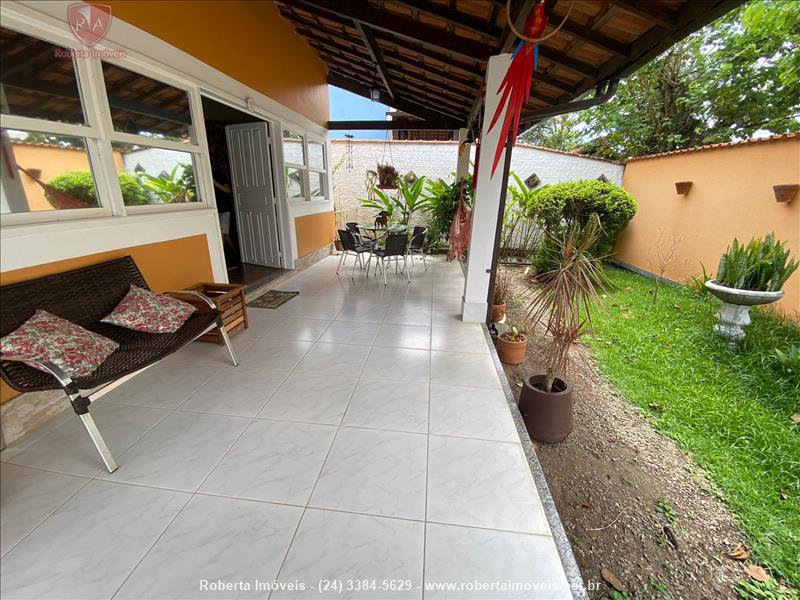 Casa a Venda no Jardim das Rosas em Penedo (Itatiaia)