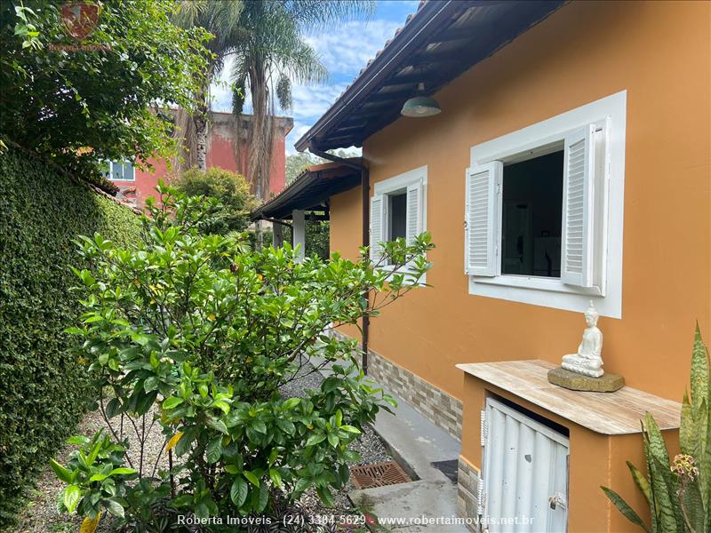 Casa a Venda no Jardim das Rosas em Penedo (Itatiaia)