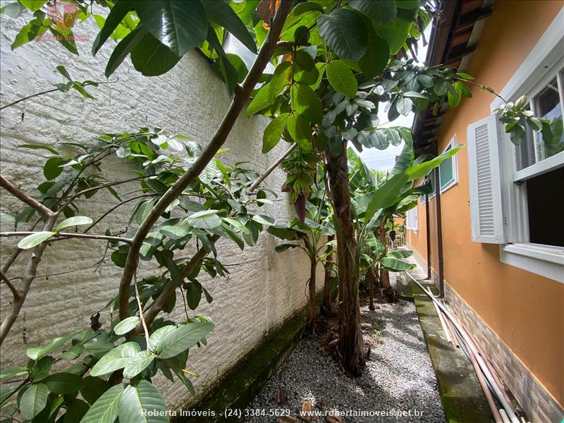 Casa a Venda no Jardim das Rosas em Penedo (Itatiaia)