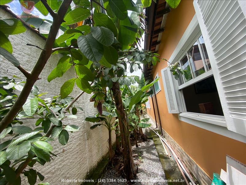 Casa a Venda no Jardim das Rosas em Penedo (Itatiaia)