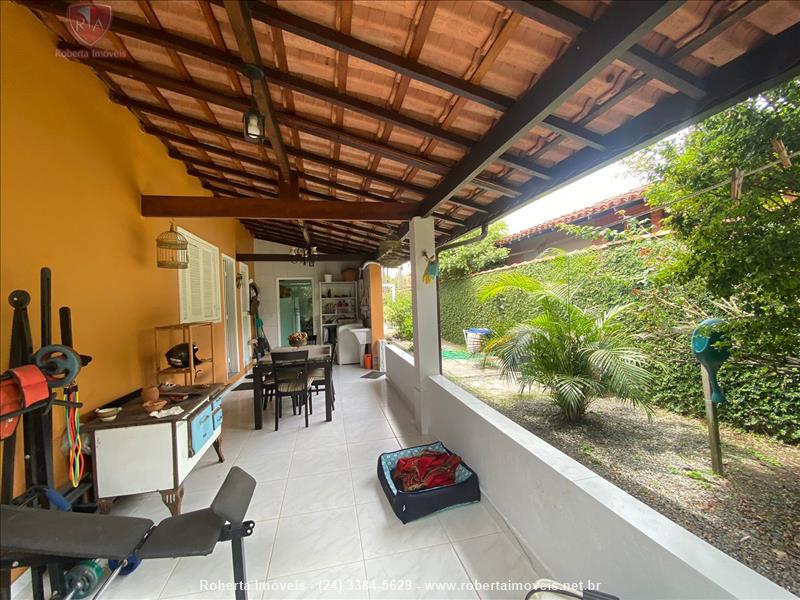 Casa a Venda no Jardim das Rosas em Penedo (Itatiaia)