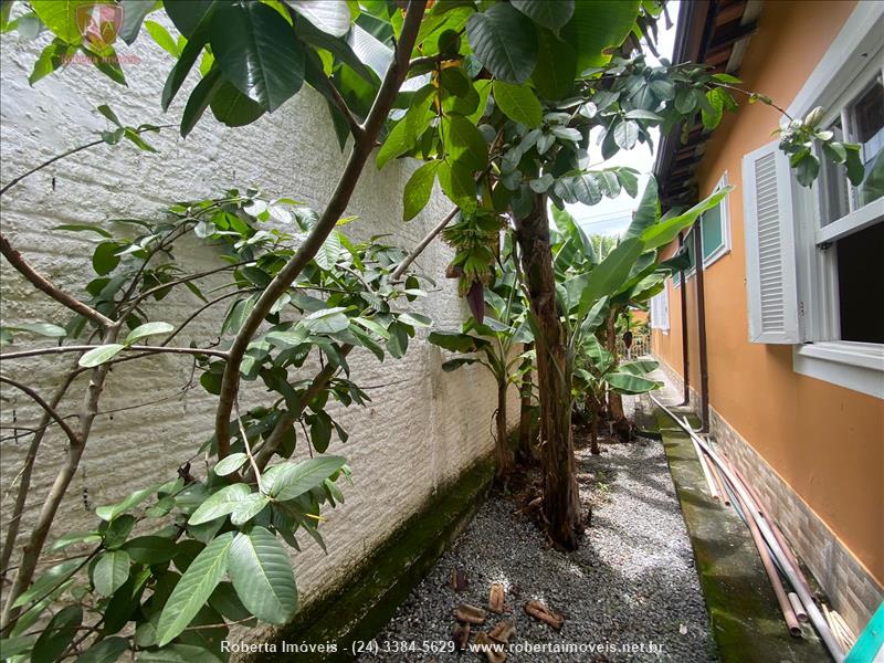 Casa a Venda no Jardim das Rosas em Penedo (Itatiaia)