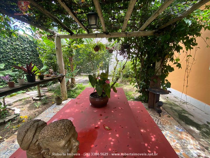 Casa a Venda no Jardim das Rosas em Penedo (Itatiaia)